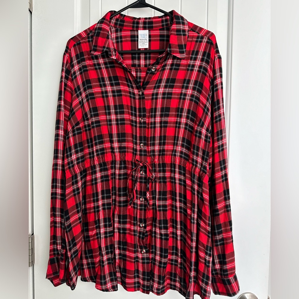Women’s size XL Maternity top